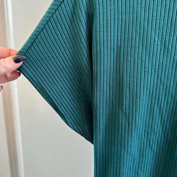 Small Express Top - Picture 3 of 6